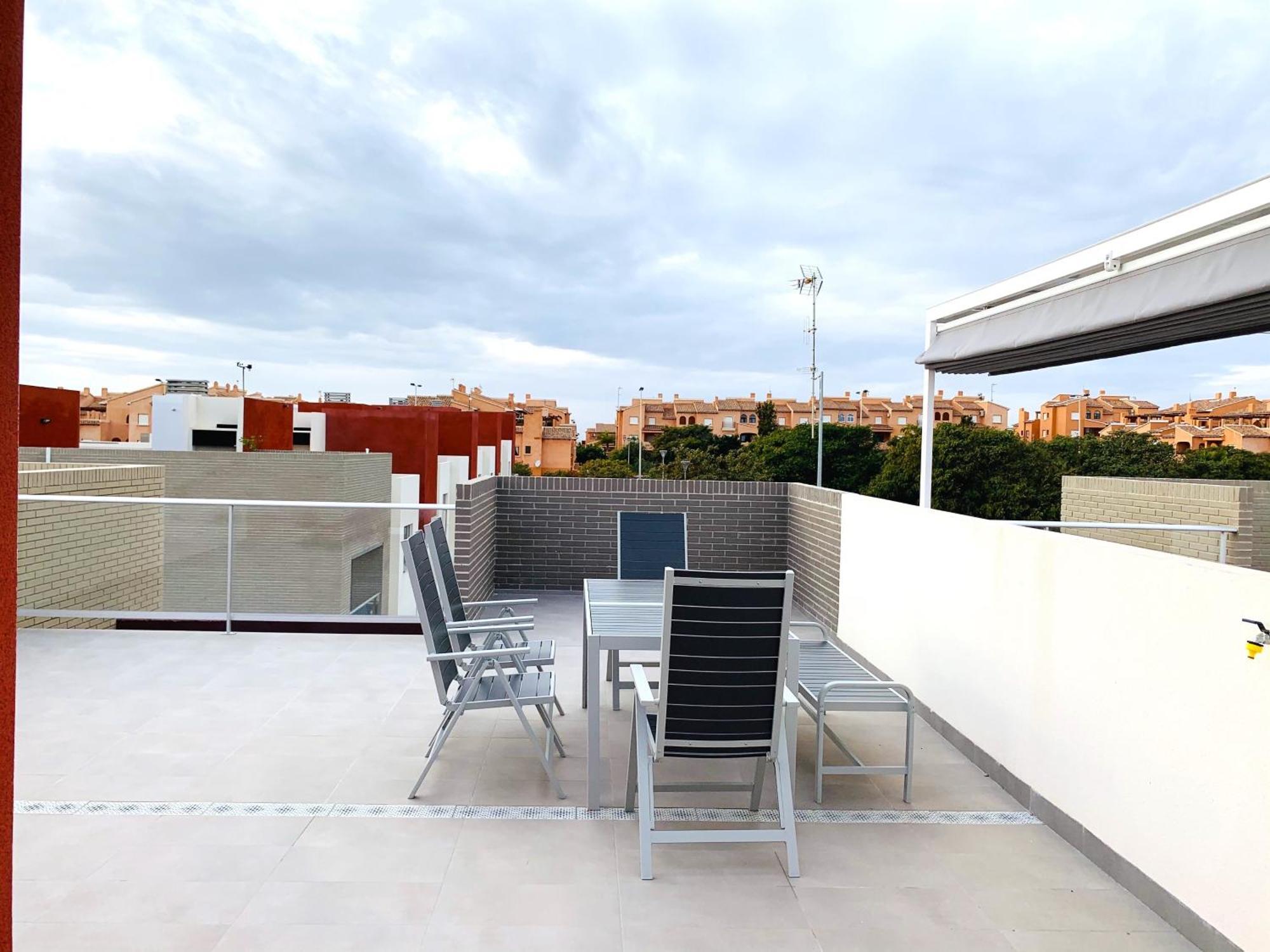 Magnifico Apartamento De Planta Alta La Isla Torrevieja Kültér fotó